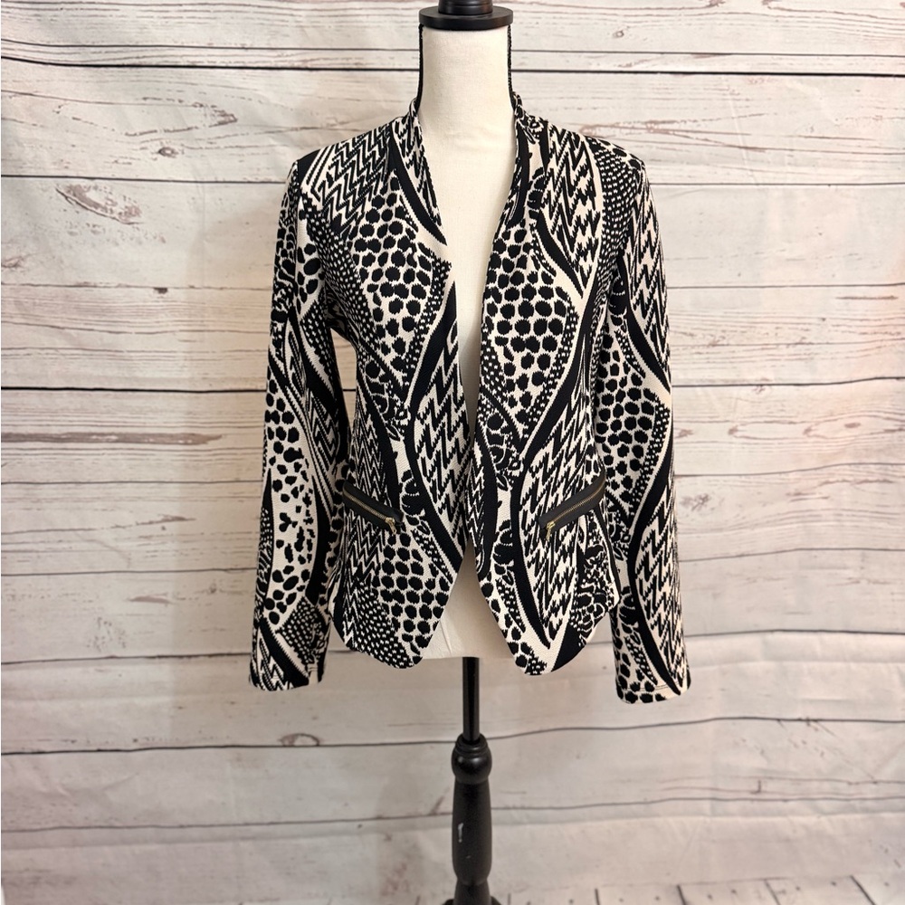 Stylish Black and White Blazer